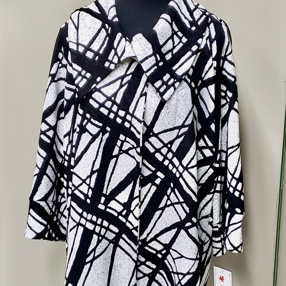 Marallis Collection Black & White Abstract Open Front Long  Duster Jacket - Picture 8 of 9
